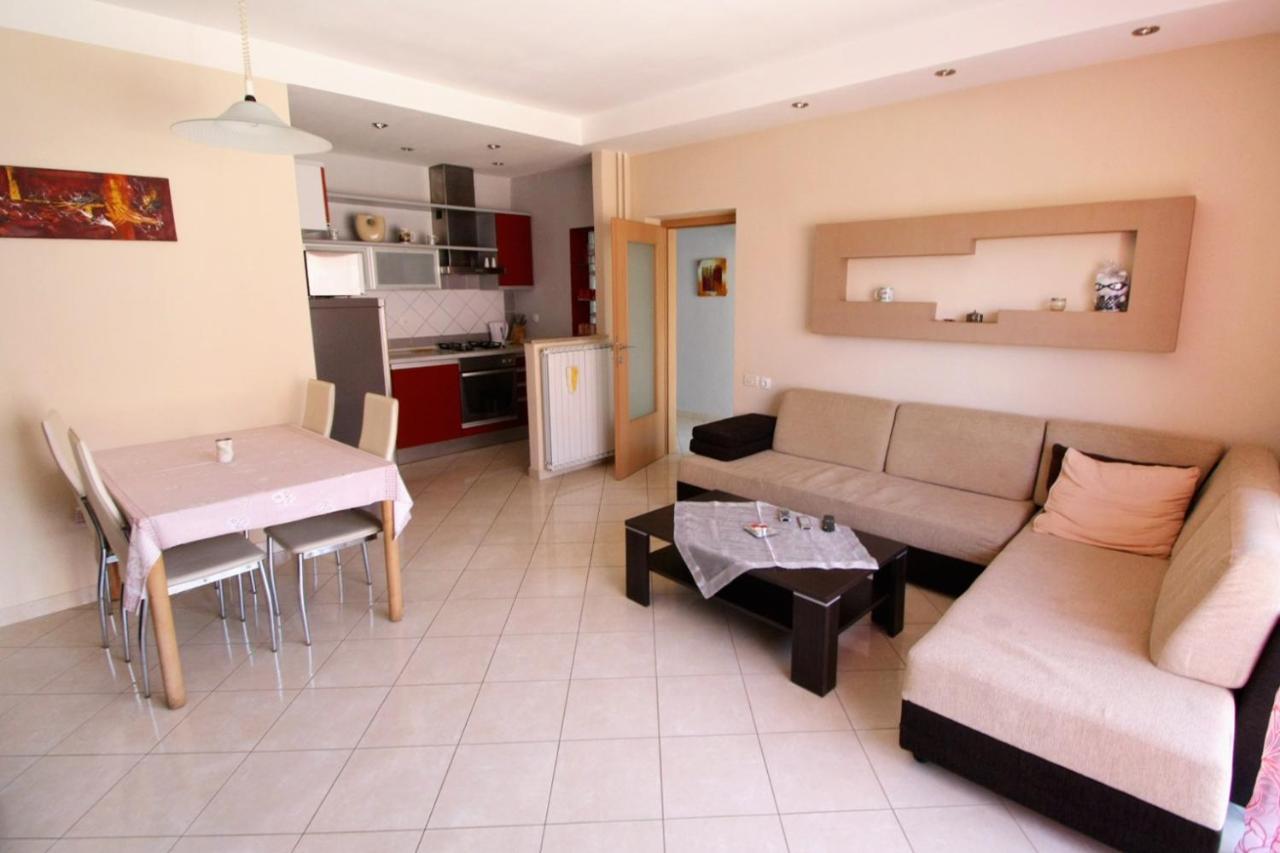 Apartments With A Parking Space Umag - 7666 Экстерьер фото
